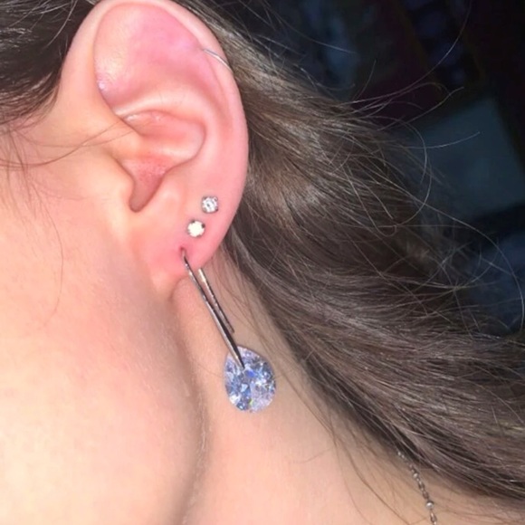 New Beautiful Classic Teardrop Crystal Drop Dangle Earrings - Bridal Formal Date - Picture 15 of 16